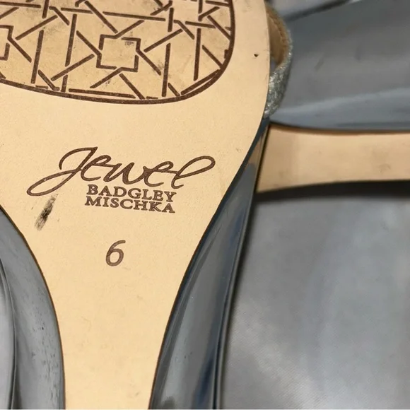 Jewel Badgley Mischka Hunt Women's Sandal, Silver, 6 - Picture 7 of 13